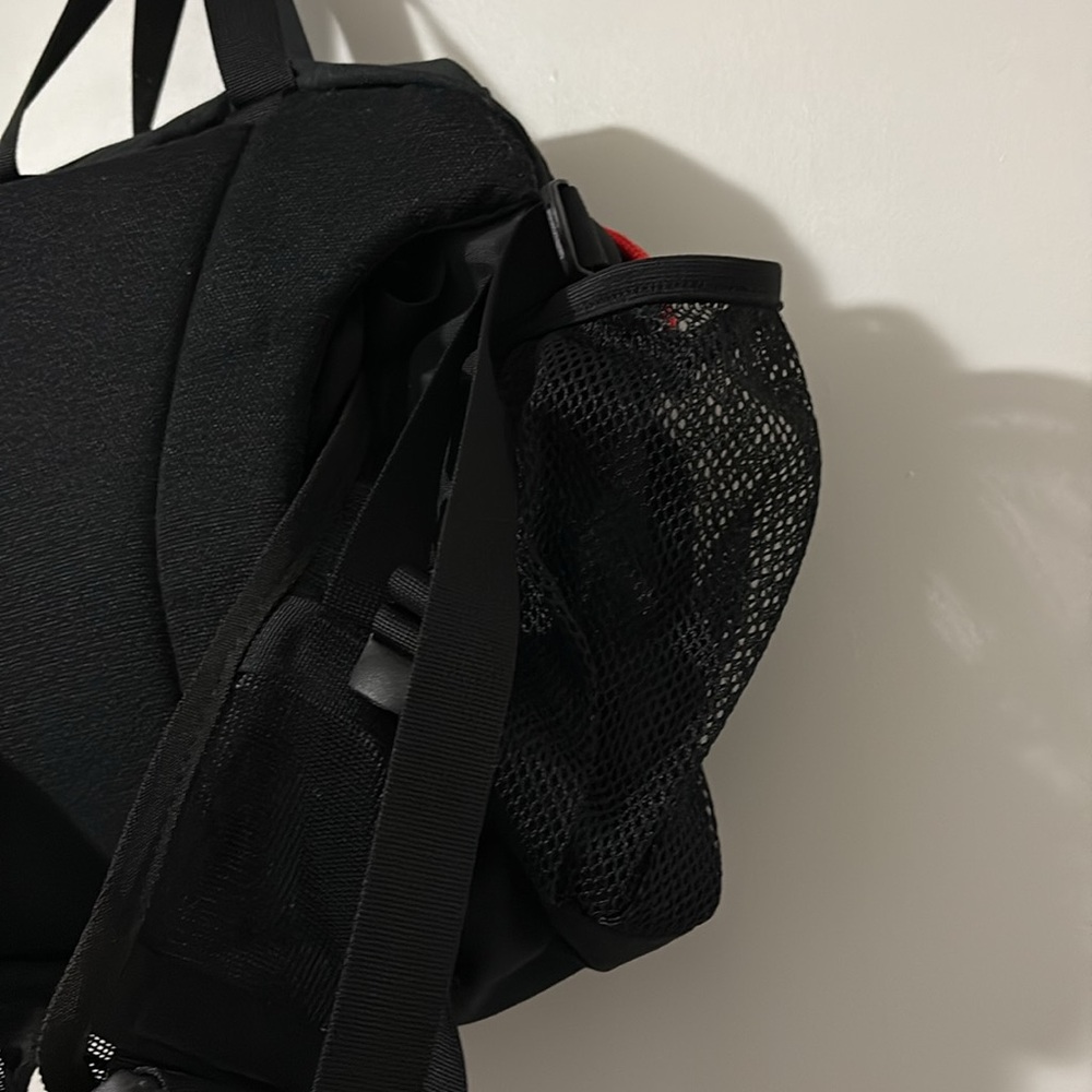 REI hiking lumbar saddle bag, waistpack, Fanny pack. - Picture 5 of 9